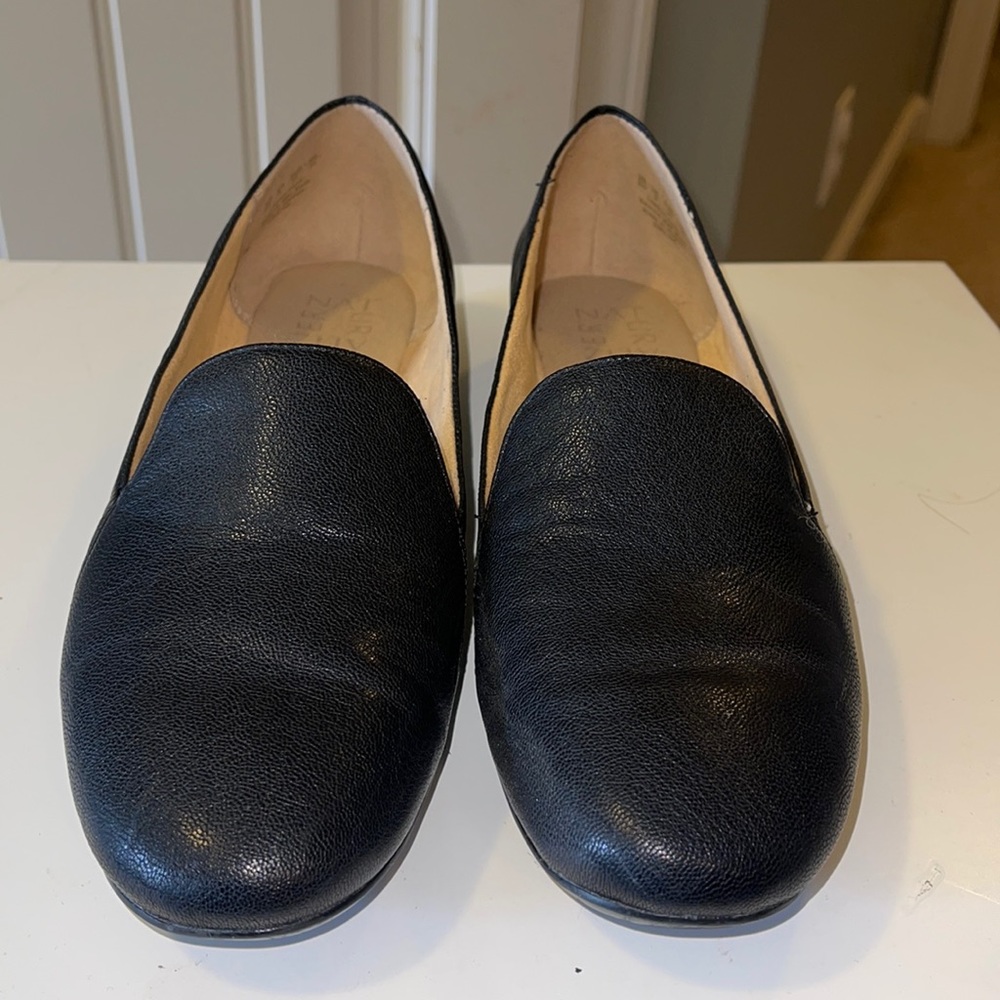 Naturalizer Black Flats Size 8w Like New